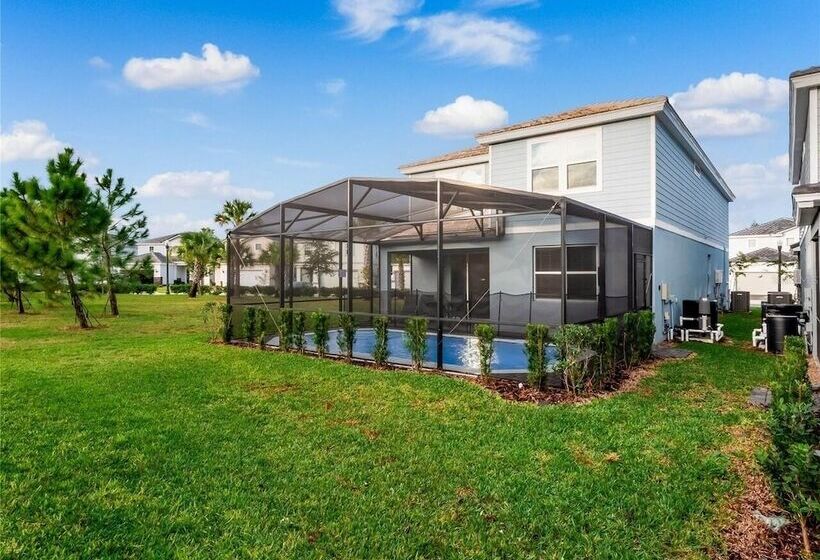 5 Bed Bliss At Solterra By Shine Villas 121