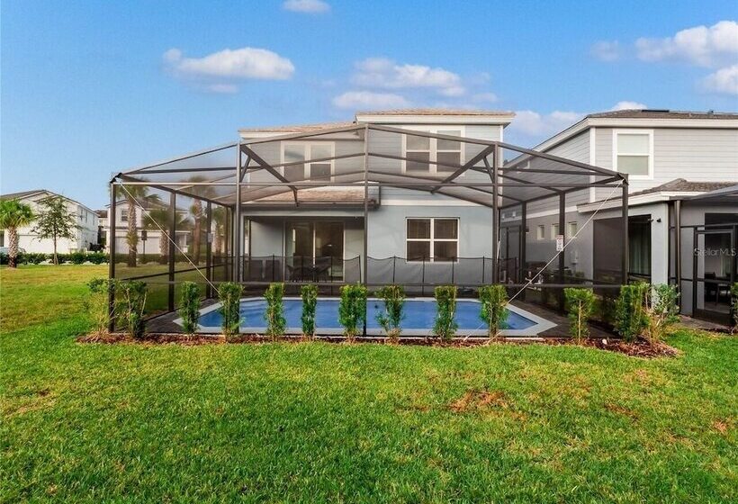 5 Bed Bliss At Solterra By Shine Villas 121