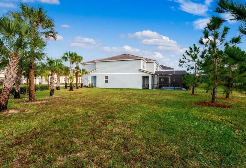 5 Bed Bliss At Solterra By Shine Villas 121