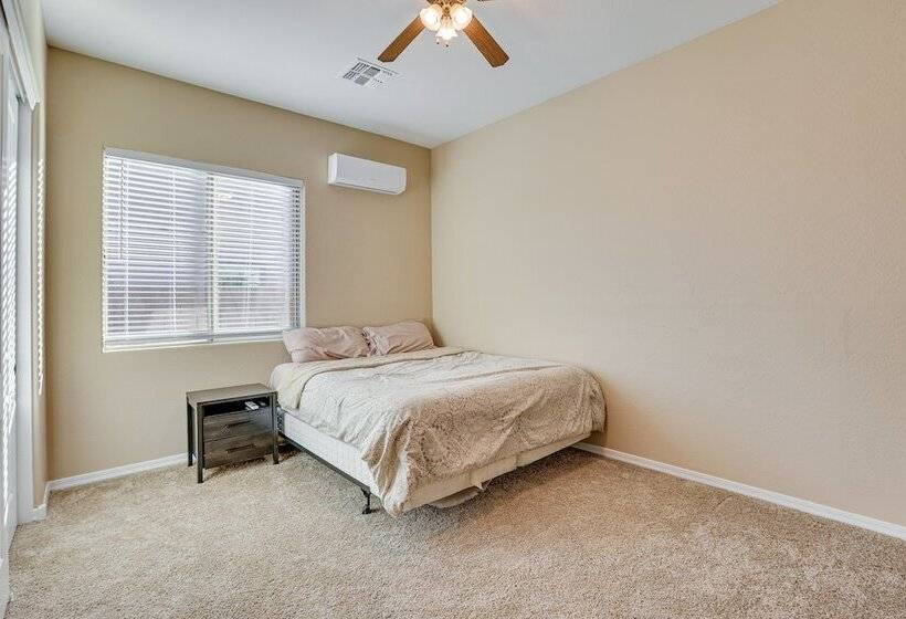 Arizona Home W/ Pool & Patio, Near Sports Stadiums