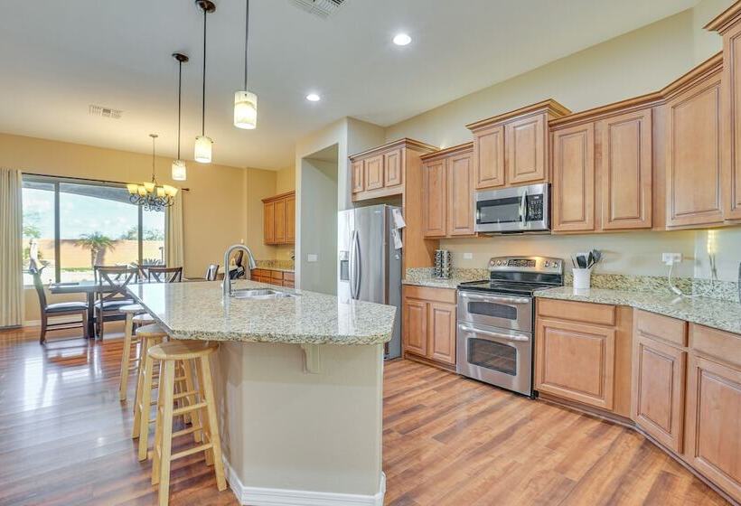 Arizona Home W/ Pool & Patio, Near Sports Stadiums