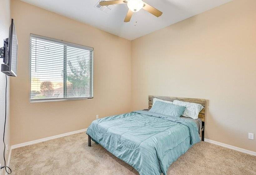 Arizona Home W/ Pool & Patio, Near Sports Stadiums