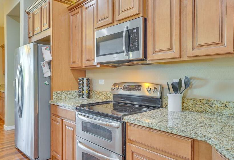 Arizona Home W/ Pool & Patio, Near Sports Stadiums