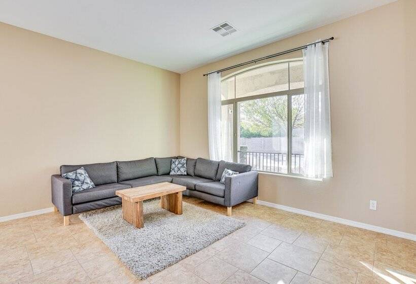 Arizona Home W/ Pool & Patio, Near Sports Stadiums