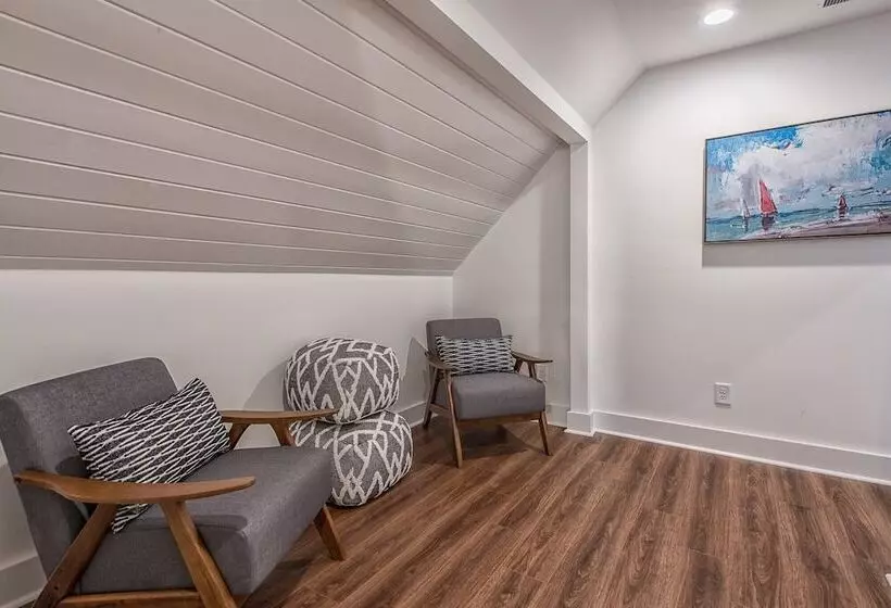 Azalea Retreat By Avantstay Sleeps 34 & Pool