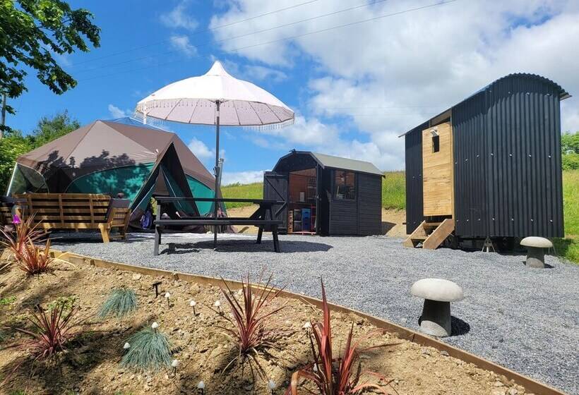 مبيت وإفطار Hideaway Escapes