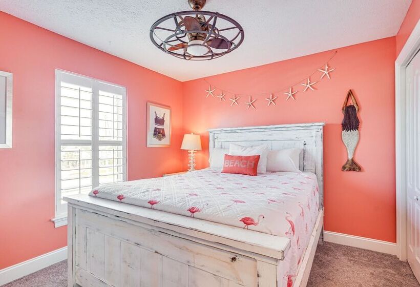 Bright Panama City Beach Retreat W/ Private Pool!