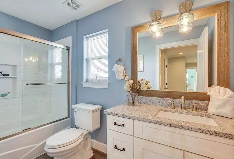 Bright Panama City Beach Retreat W/ Private Pool!