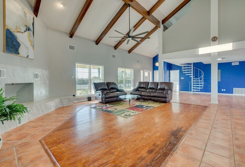 Cedar Park Home W/ Private Fenced In Pool!