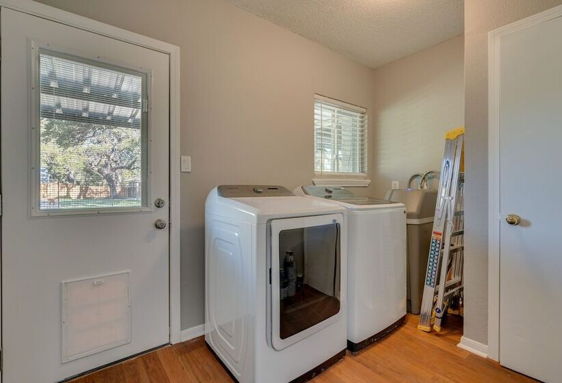 Cedar Park Home W/ Private Fenced In Pool!