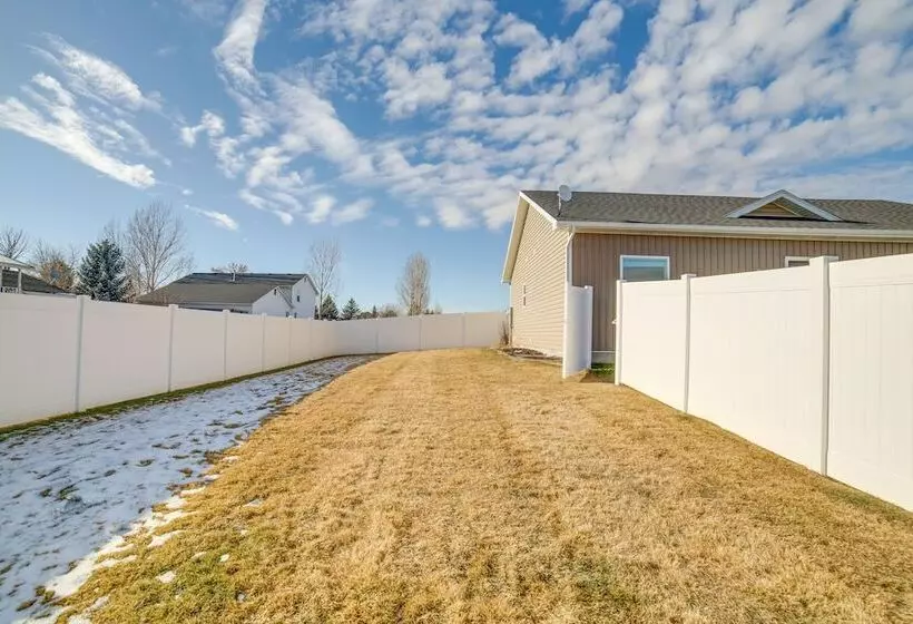 Charming Idaho Falls Home   5 Mi To Downtown!