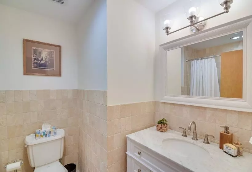 6 Mi To Staunton State Park: Conifer Home W/ Deck