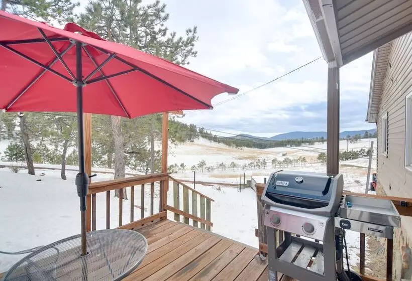 6 Mi To Staunton State Park: Conifer Home W/ Deck