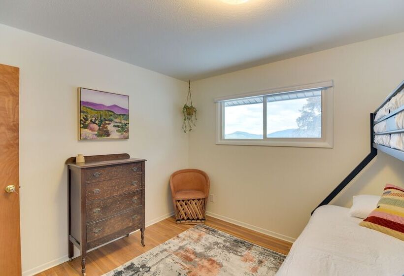 6 Mi To Staunton State Park: Conifer Home W/ Deck