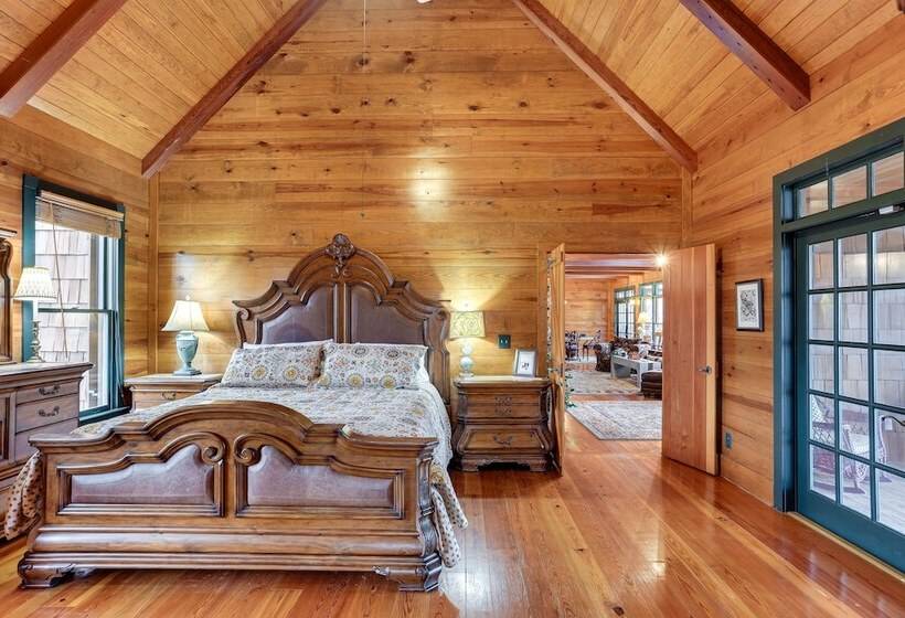 Lakefront Custom Built Mentone Home: Game Room!