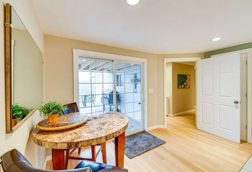 East Wenatchee Home ~ 2 Mi To Columbia River!