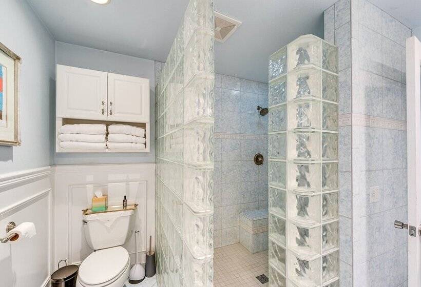 East Wenatchee Home ~ 2 Mi To Columbia River!