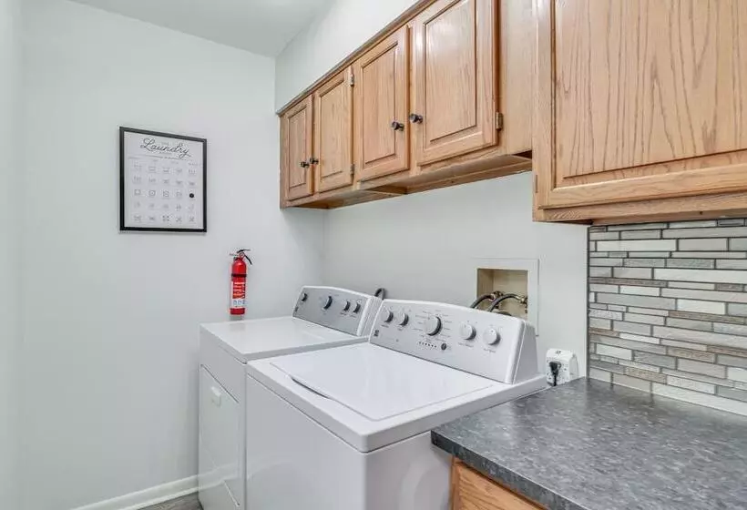 Harrisonburg Home W/ Deck   2 Mi To Jmu!