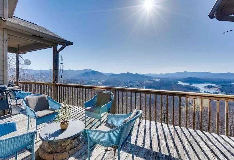 Hayesville Home W/ Hot Tub + Mountain Views!