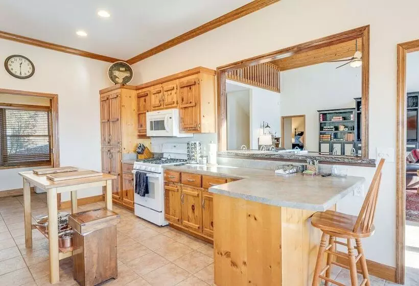 Hayesville Home W/ Hot Tub + Mountain Views!