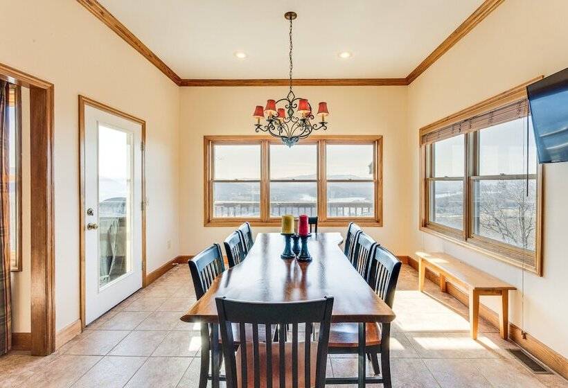 Hayesville Home W/ Hot Tub + Mountain Views!