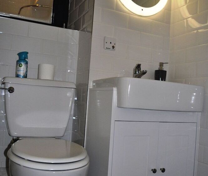 Hotel Cosmos Capsule Coworking London