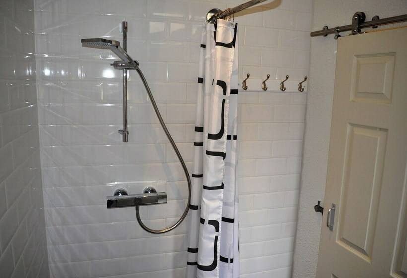 Hotel Cosmos Capsule Coworking London