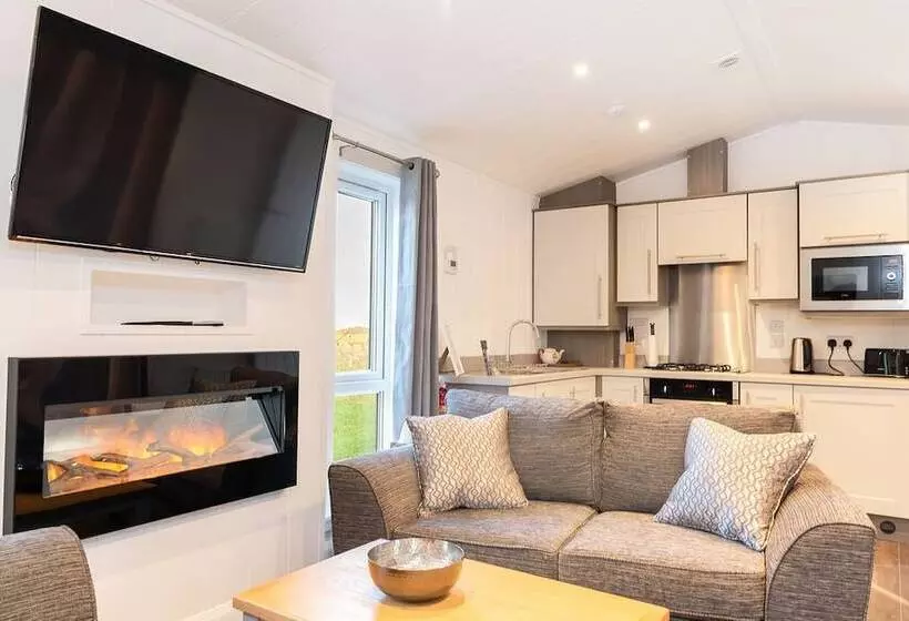 Hotelli Silverwood Resort