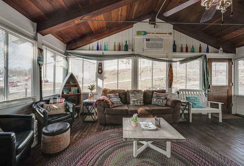 Kimberling City Cabin: 5 Min Walk To Lake