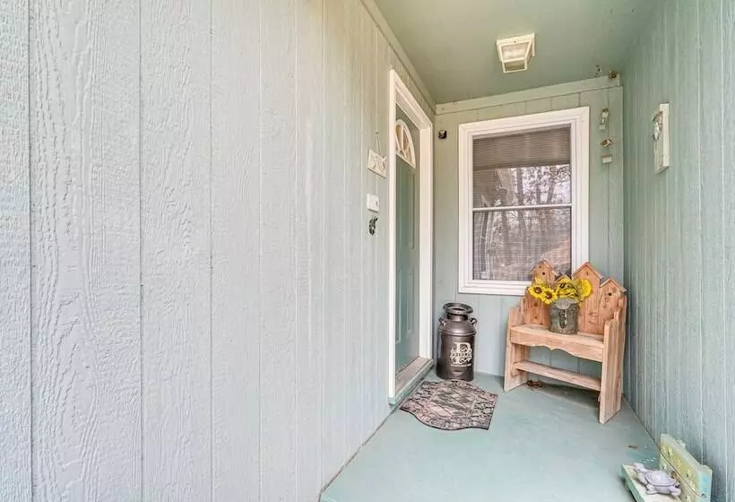 Lakefront Gravois Mills Home W/ Dock, Dogs Welcome