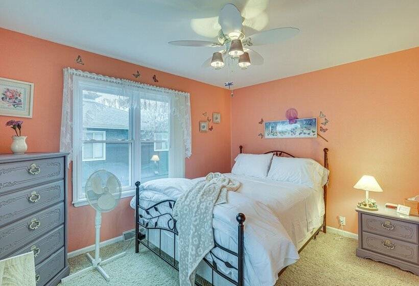 Lakefront Gravois Mills Home W/ Dock, Dogs Welcome