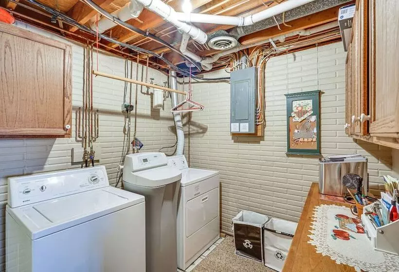 Lakefront Gravois Mills Home W/ Dock, Dogs Welcome