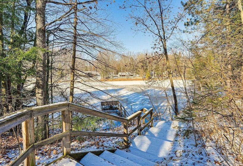 Lakefront Townsend Cabin W/ Fire Pit & Dock!