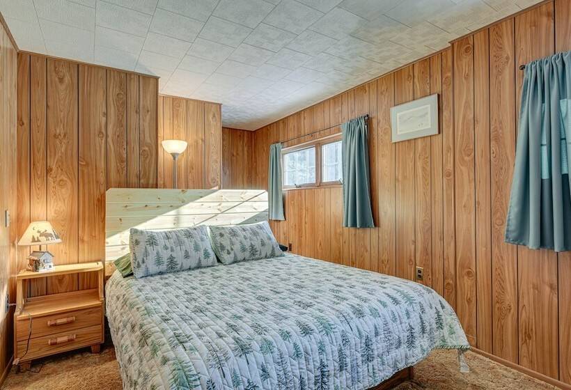 Lakefront Townsend Cabin W/ Fire Pit & Dock!