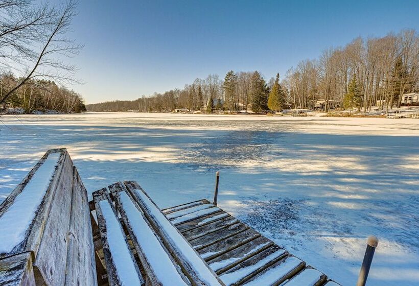Lakefront Townsend Cabin W/ Fire Pit & Dock!