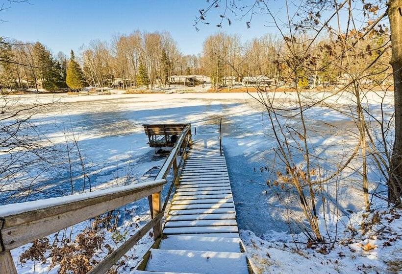 Lakefront Townsend Cabin W/ Fire Pit & Dock!