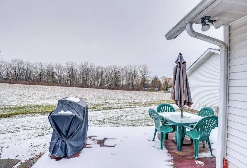 Lovely Interlaken Home W/ Fire Pit & Yard!