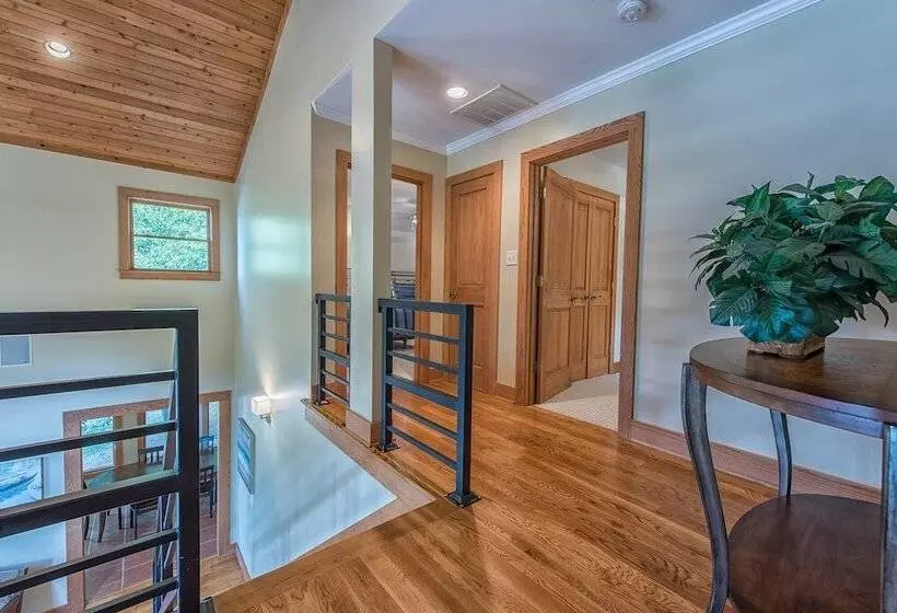 Mi Casa, Su Casa By Avantstay Lakefront Escape