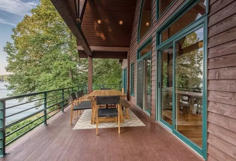 Mi Casa, Su Casa By Avantstay Lakefront Escape