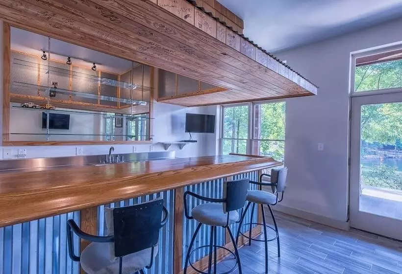 Mi Casa, Su Casa By Avantstay Lakefront Escape