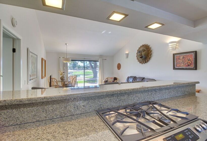 Pet Friendly Palm Desert Gem On Golf Course!