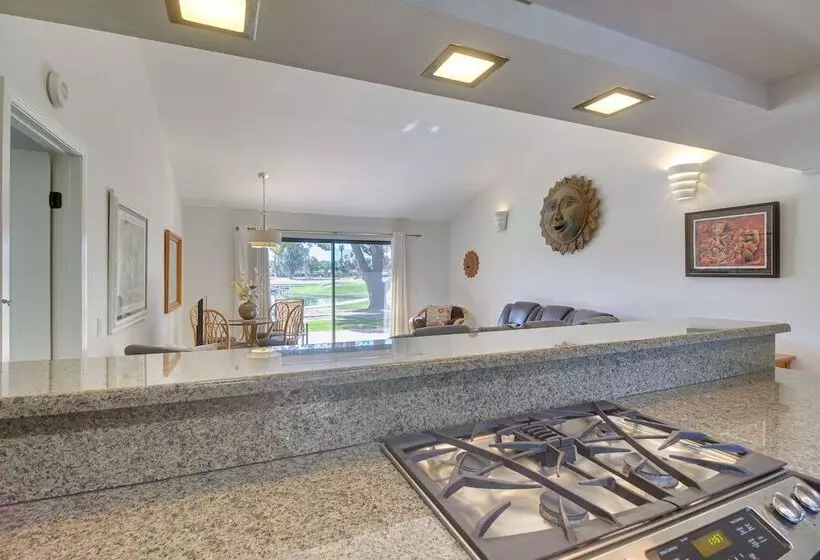 Pet Friendly Palm Desert Gem On Golf Course!