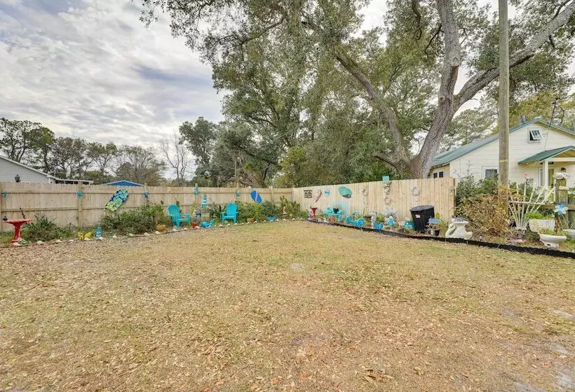 Peaceful Atlantic Cottage W/ Deck & Yard!