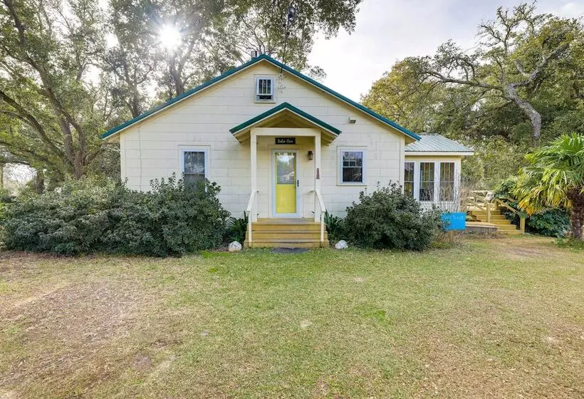 Peaceful Atlantic Cottage W/ Deck & Yard!