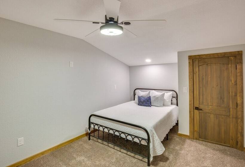 Peaceful Yantis Retreat 1 Mi To Lake Fork!