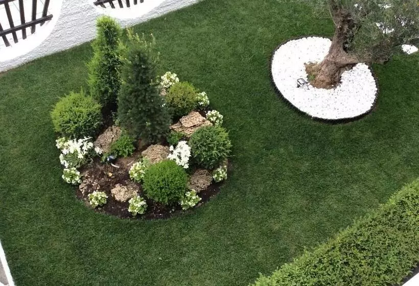 Majatalo Amaryllis Luxury Rooms