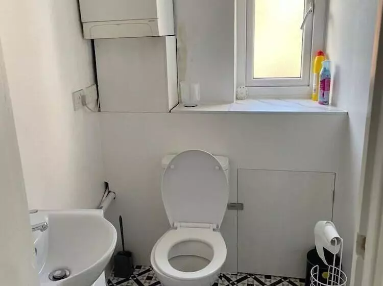 ペンション Rahal Hackney