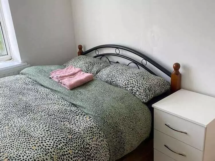 ペンション Rahal Hackney