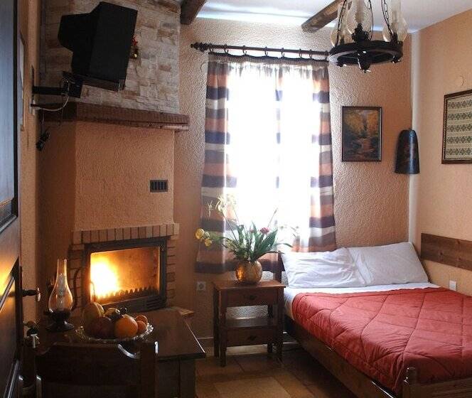 Пансион Rigas Hotel Arachova