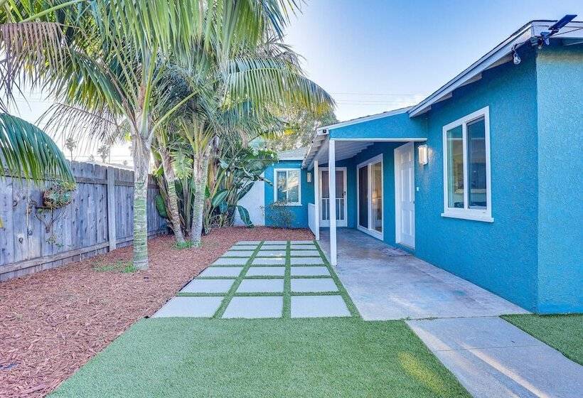 Pet Friendly Oceanside Gem W/ Patio, Walk To Beach